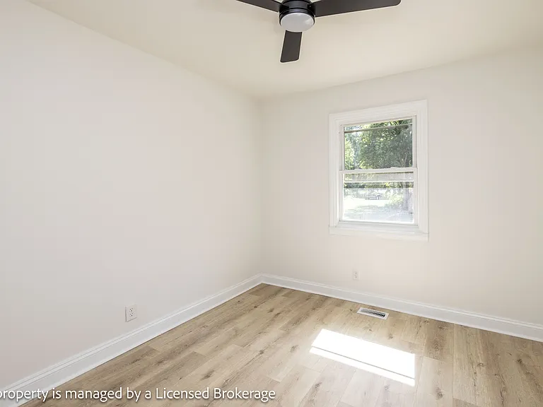 409 Eastover Ave — Photo 22