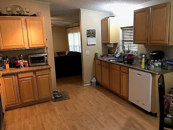 5th image of 4424 Glenview Dr