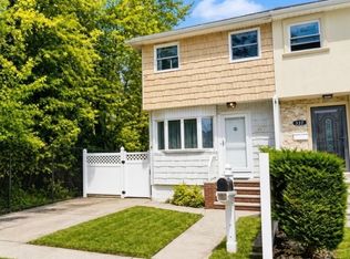 329 Rudyard St, Staten Island, NY 10306