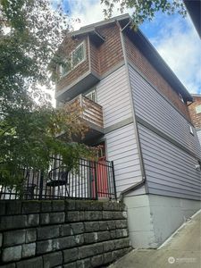 305 27th Avenue E, Seattle, WA, 98112