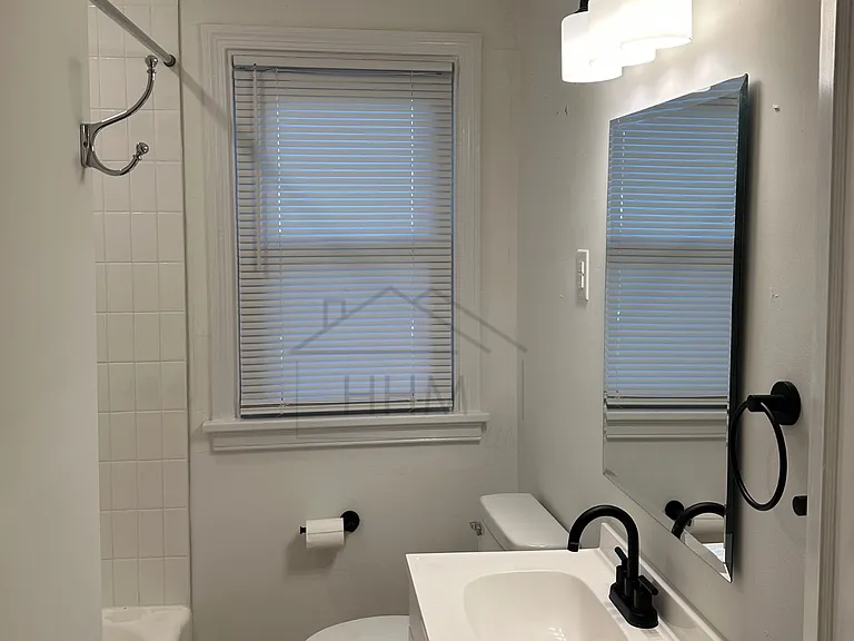 906 Hill Top Dr — Photo 10