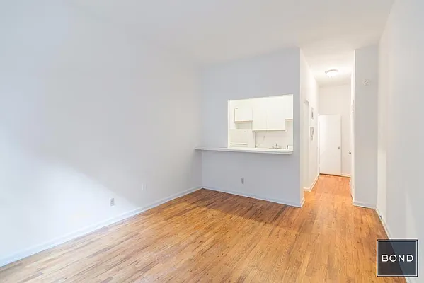 Rented by Bond New York | media 2