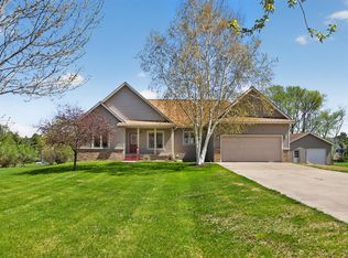 31770 Lakeview Dr, Lake City, MN 55041