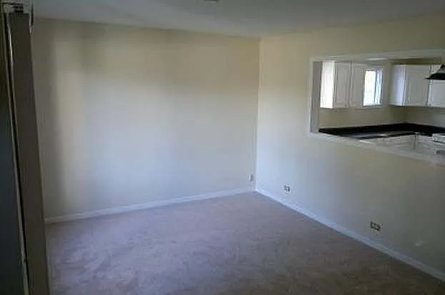 18722 Hamlin Ave — Photo 34