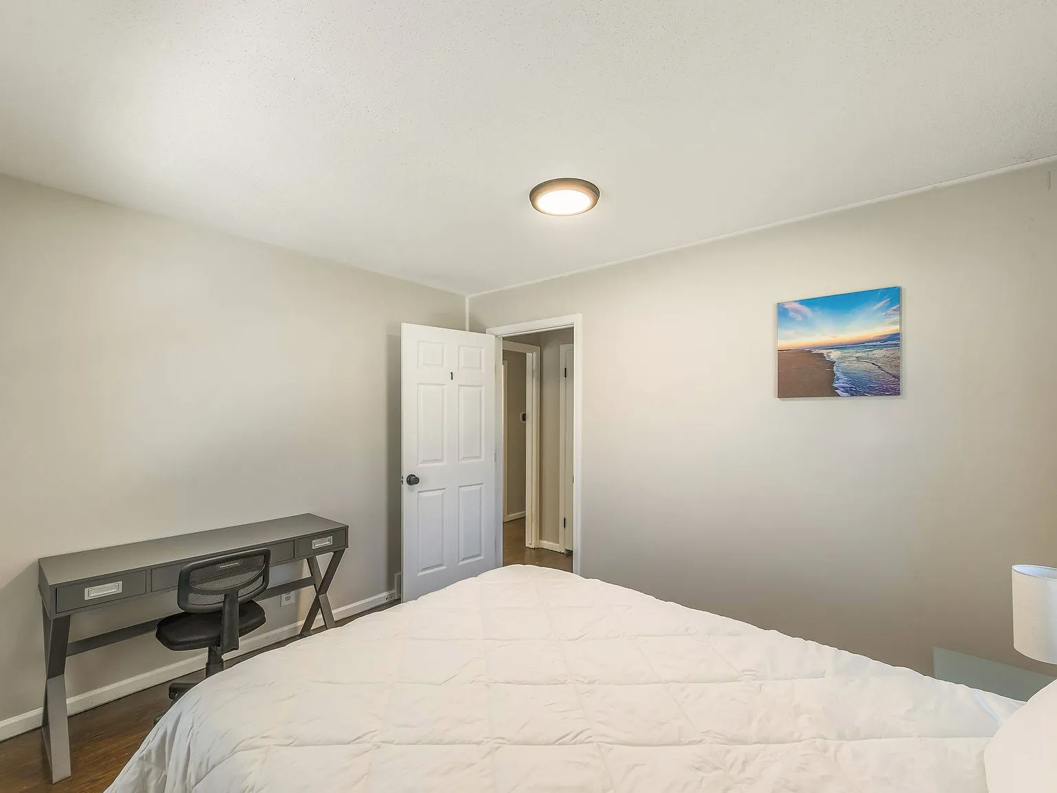 4 bed, 3.0 bath, 1700 sqft, $776 — Photo 2