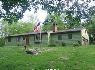 7 Colonial Dr, Southbury, CT 06488