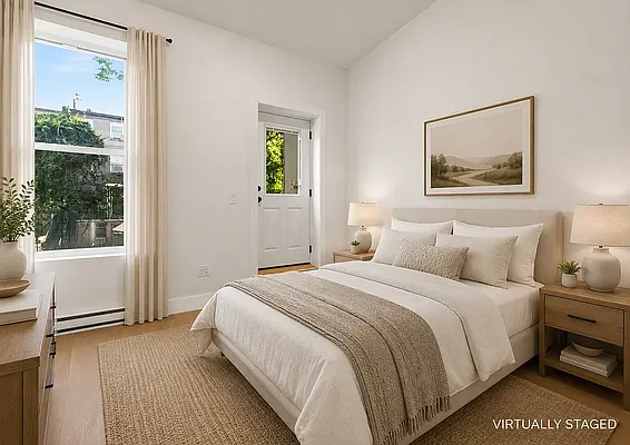 Bedroom, photo 1