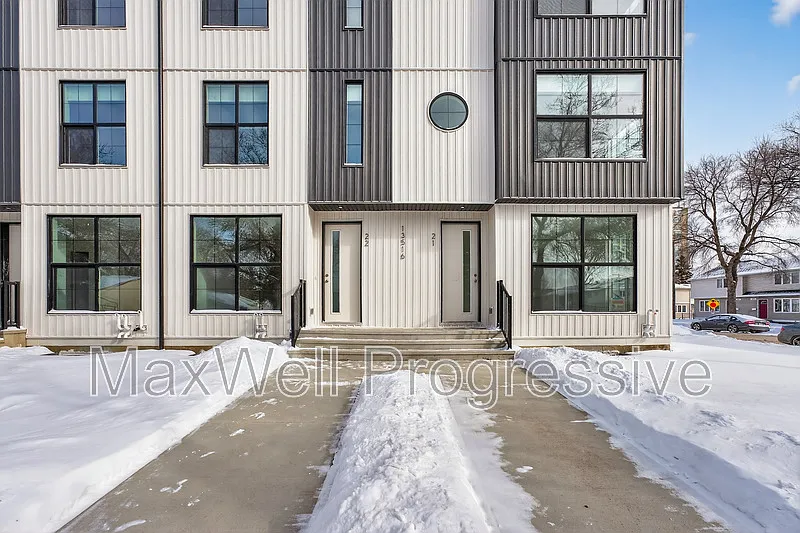 Building Photo - 13516 115th Ave NW #18