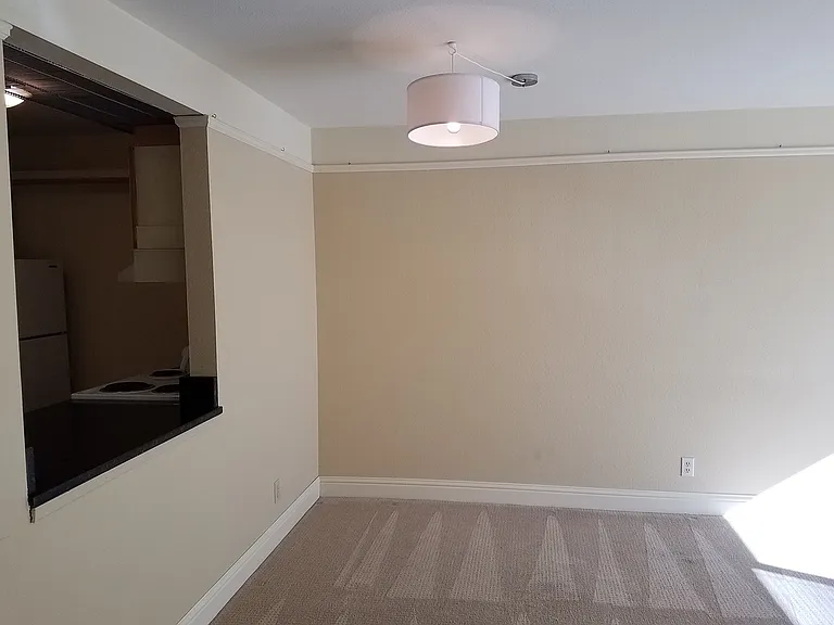 800 N Allen Pl #202 — Photo 2