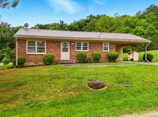 102 Southeast St, Brookneal, VA 24528