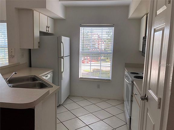 5th image of 10550 White Lake Ct #10550