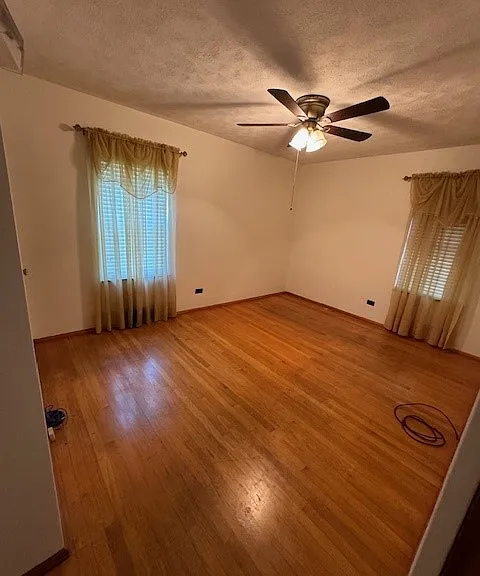 371 Urbanna Dr — Photo 16