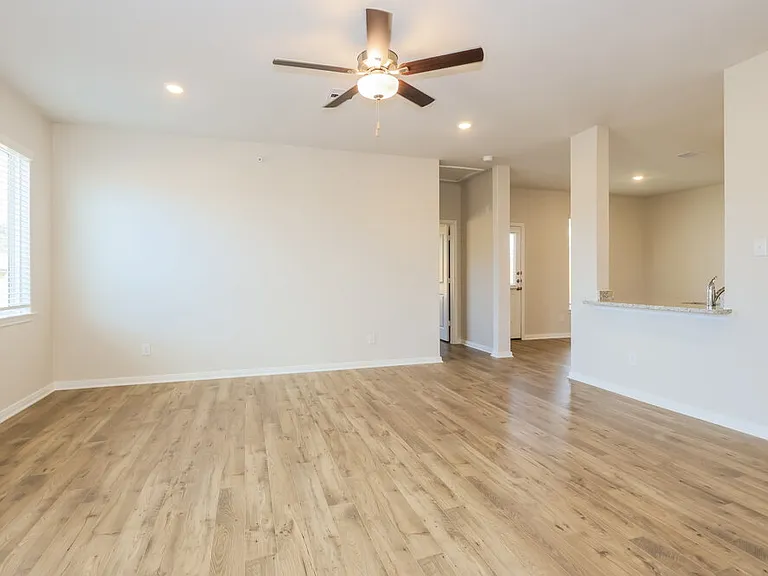 15567 Caramel Springs Dr — Photo 4