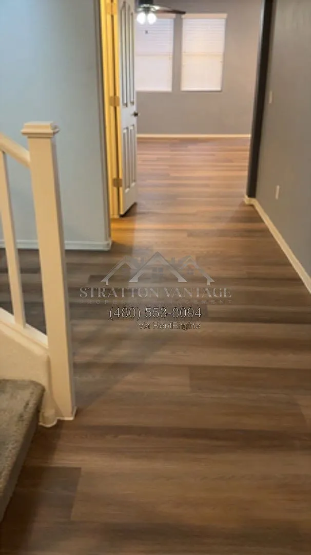3 bed, 2.5 bath, 2111 sqft, $2,200 — Photo 4
