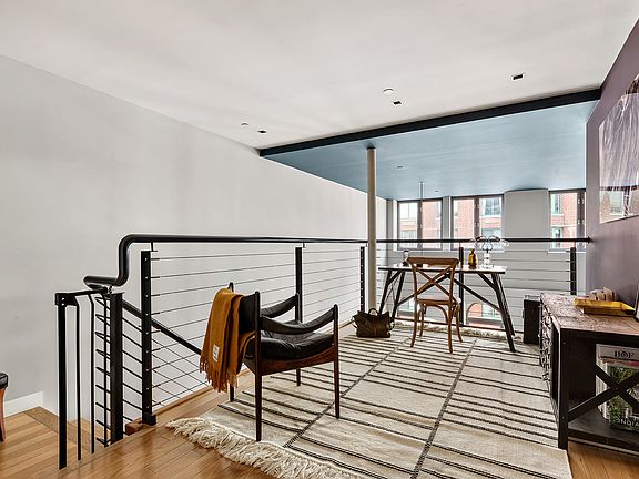 5th image of 92 Warren St APT 5W