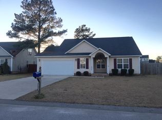 5604 Seafield Ln, Hope Mills, NC 28348