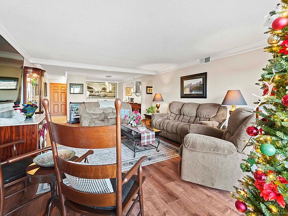 4th image of 699 Whitaker Blvd W APT 203