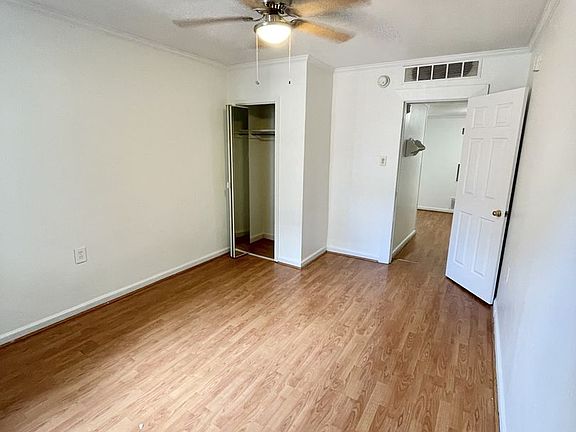 3rd image of 2547 Salmon St #2