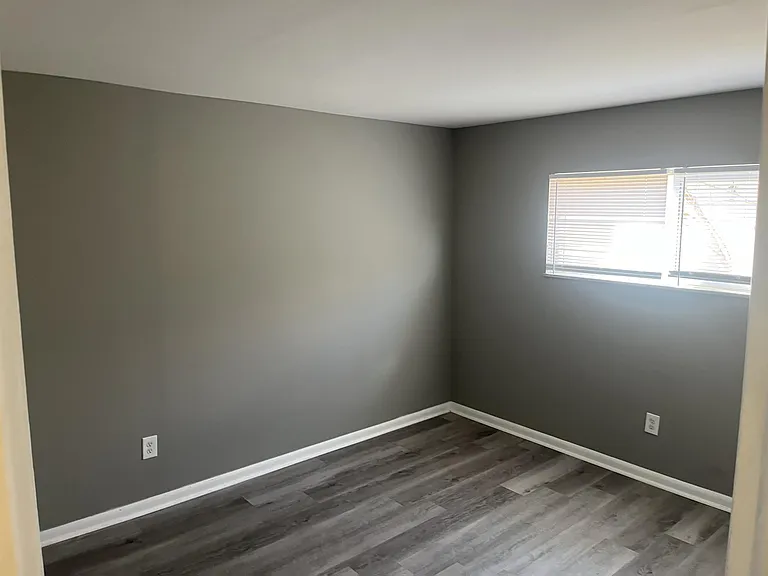 2958 Sullivant Ave — Photo 6