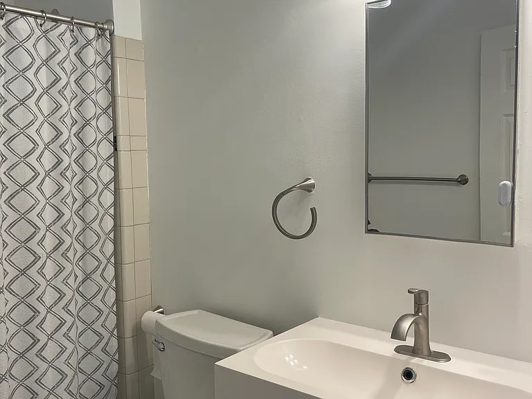 2863 Grand Ave — Photo 12