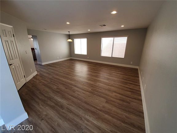 3rd image of 8352 Aspenbrook Ave