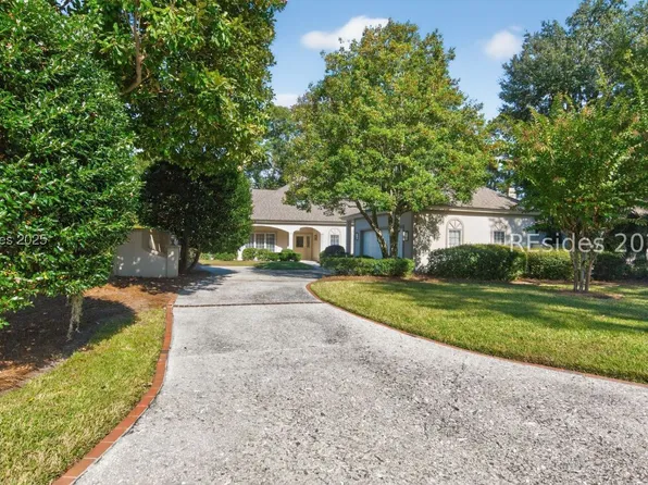 10 Glenmoor Pl, Hilton Head Island, SC 29926