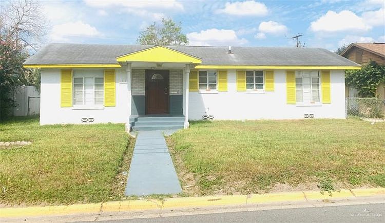 1st image of 1112 Redwood Ave