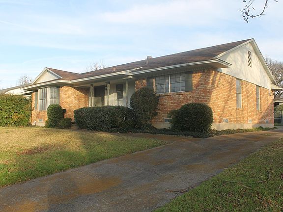 3rd image of 606 Prescott Dr