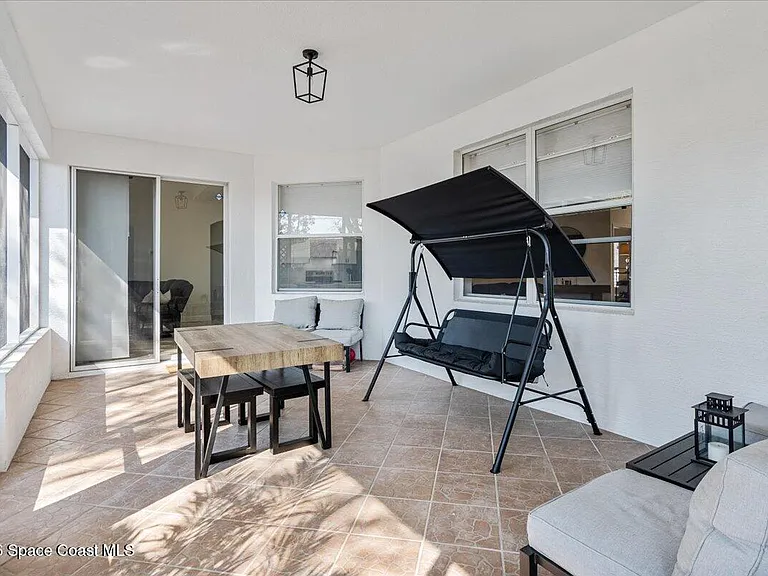 356 Olster St SW — Photo 34