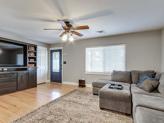 4th image of 513 S Lakehoma Place Dr