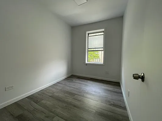 Rented by Voro, LLC | media 4