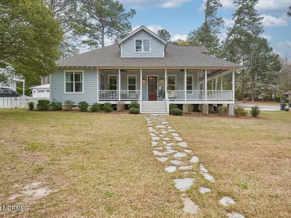 615 N Bennett Street, Southern Pines, NC 28387