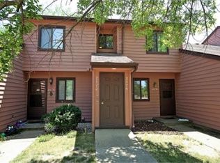 2176 Harbortown Cir, Champaign, IL 61821