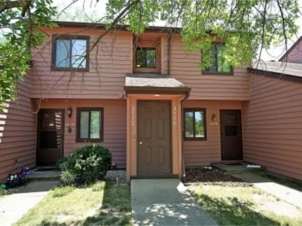 2176 Harbortown Cir, Champaign, IL 61821