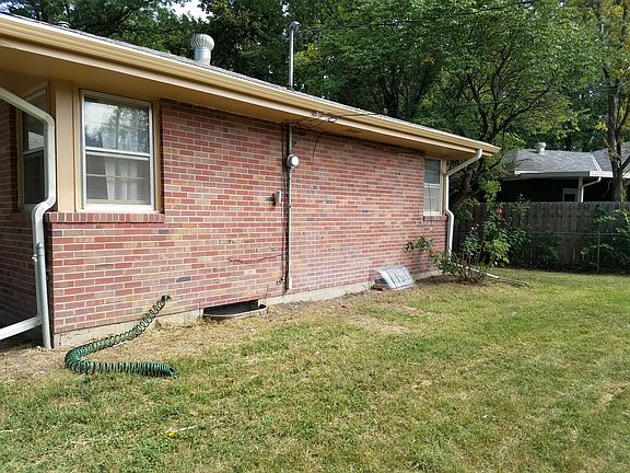 2nd image of 3811 Franklin St