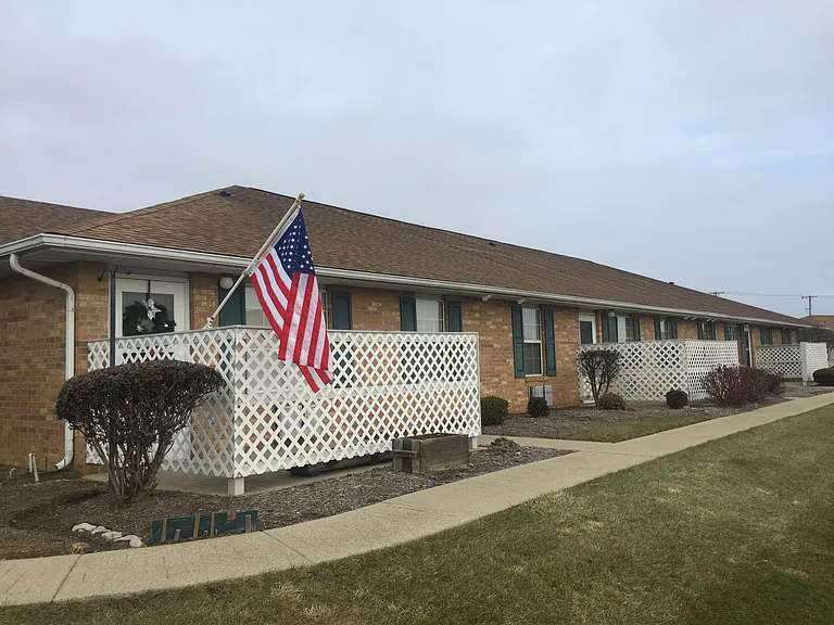 Residence at Washington Courthouse — Photo 2