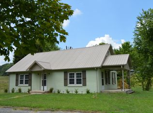 1828 Country Club Rd, Sparta, TN 38583