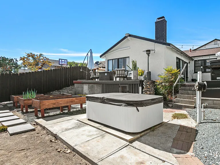 1803 Midvale Dr — Photo 20