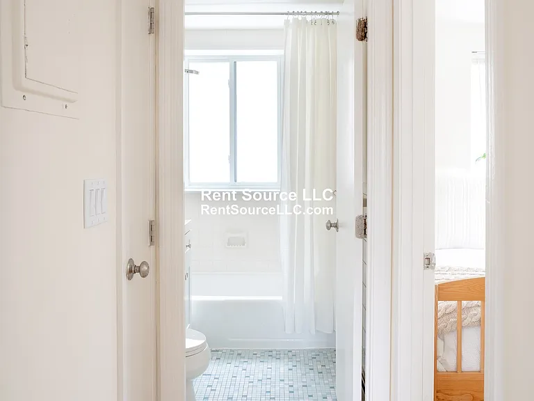 5 Centre St #32 — Photo 12