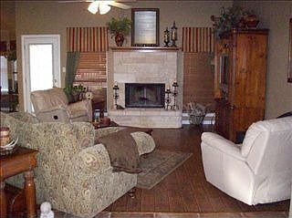4th image of 3709 Country Ln