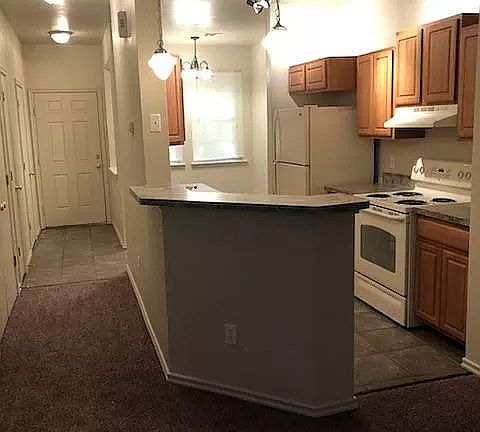 2nd image of 200 Chalmette Dr Unit 2