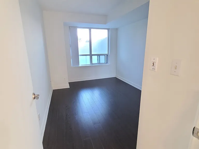 18 Harrison Garden Blvd #312 — Photo 5
