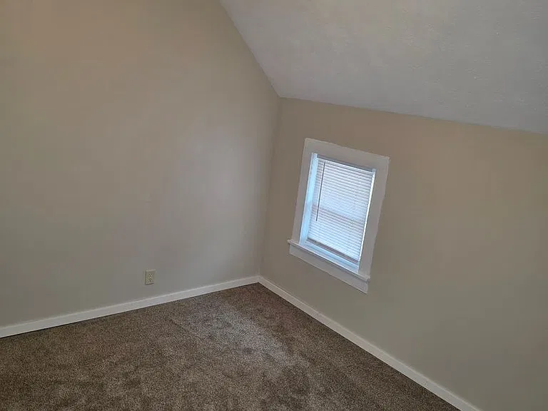 504 S 7th St — Photo 3