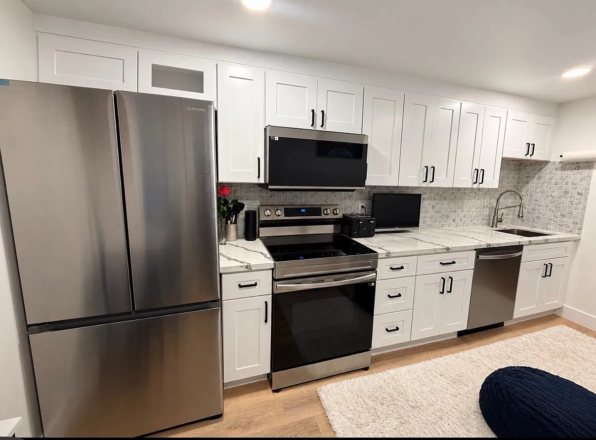 Studio, 242 sqft, $2,500 — Photo 2