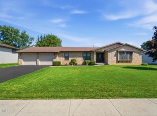 406 Coventry Dr, Findlay, OH 45840