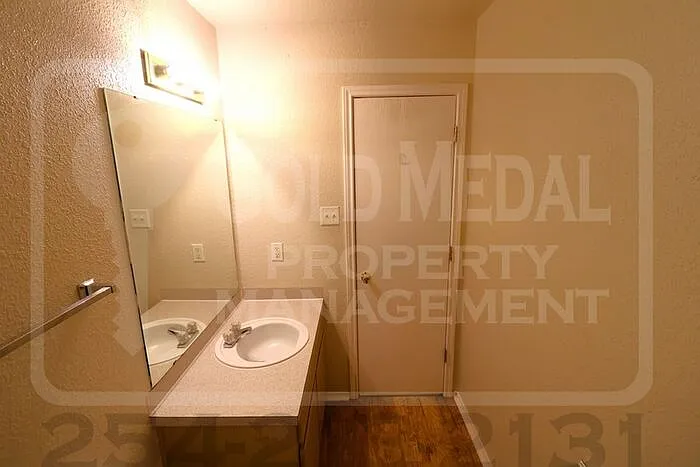 4408 Jeff Scott Dr — Photo 8