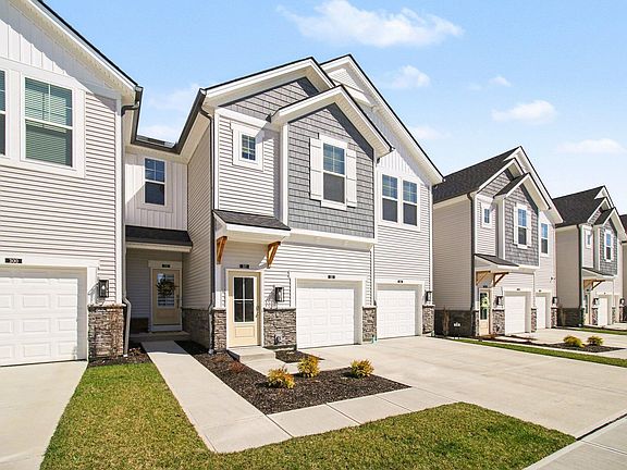 3rd image of 312 Cornwall Dr