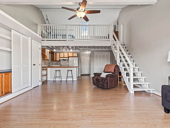 2nd image of 1880 Colony Dr. #11-R