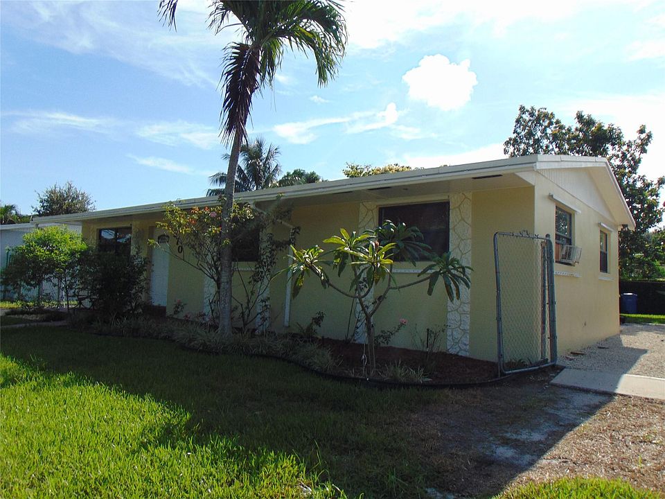 1st image of 570 SW 51st Avenue