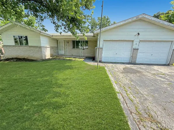 5034 Countryside Dr, Imperial, MO 63052